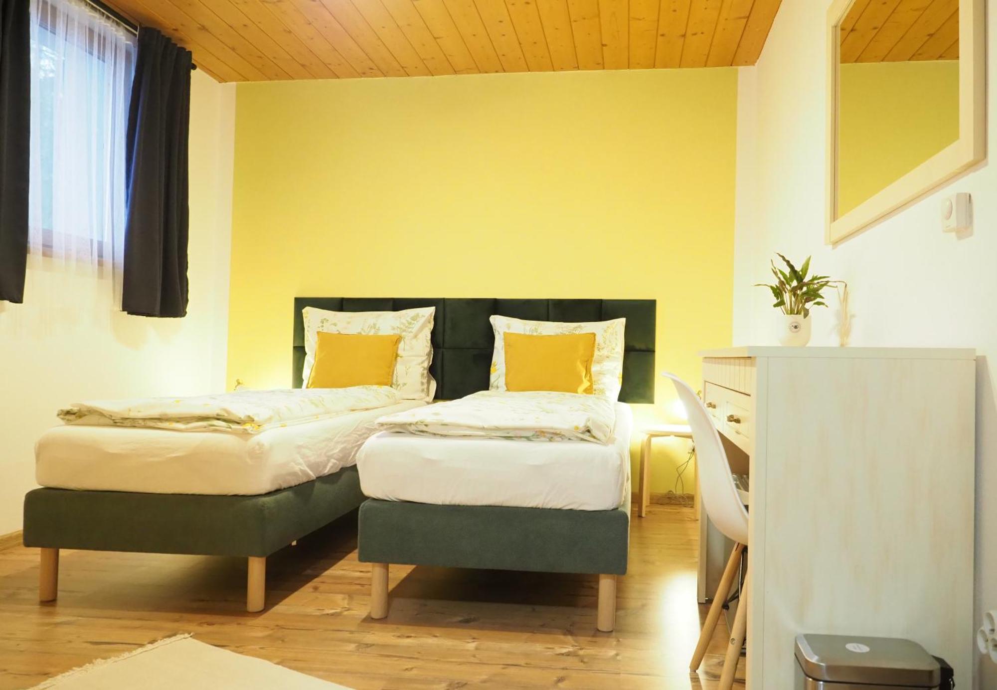 Ubytovanie&Restauracia Bodliak Žiar Extérieur photo